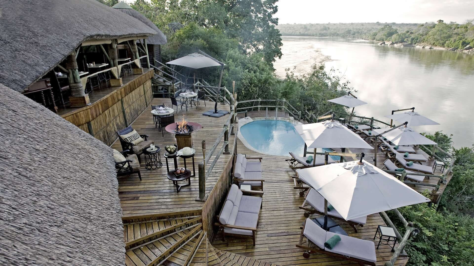 Serena Mivumo River Lodge